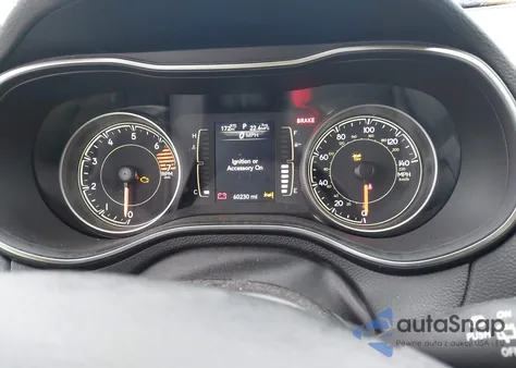 2021 Jeep Cherokee Altitude 4X4 из США, поврежденный, VIN 1C4PJMLB7MD117394